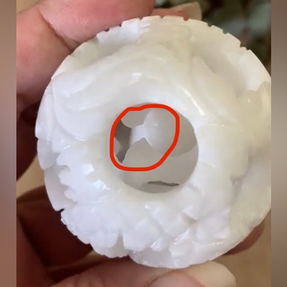 White Jade Sphere Carving - Picture 5 of 5